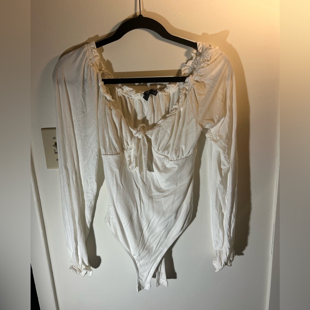 White blouse bodysuit with ruffles